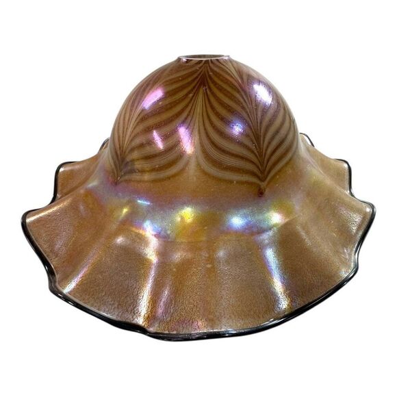 Vintage Large 15" Iridescent Pulled Feather Art Glass Lamp Shade Ruffled Edges - Picture 2 of 11